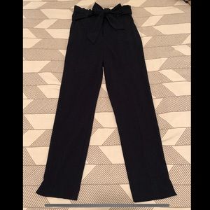 Lulu’s Navy Paperbag Pants! Size S